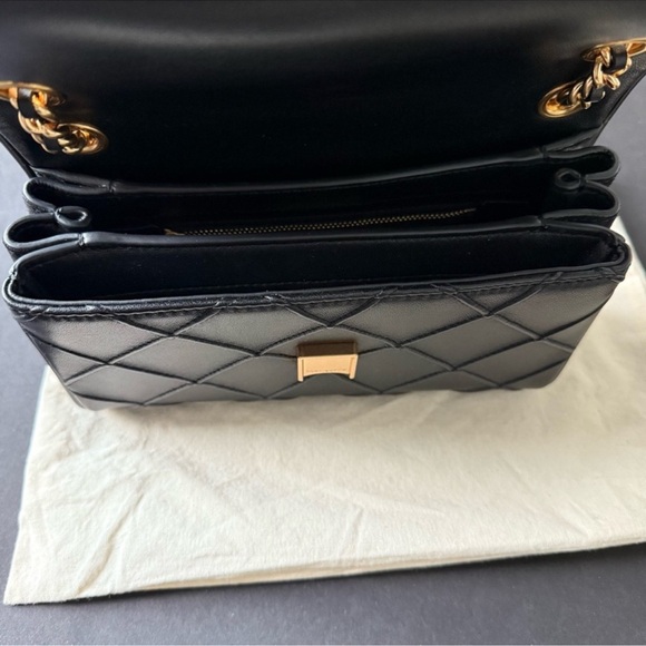 Tory Burch Black Crossbody Bag with Gold Chain - Picture 7 of 10